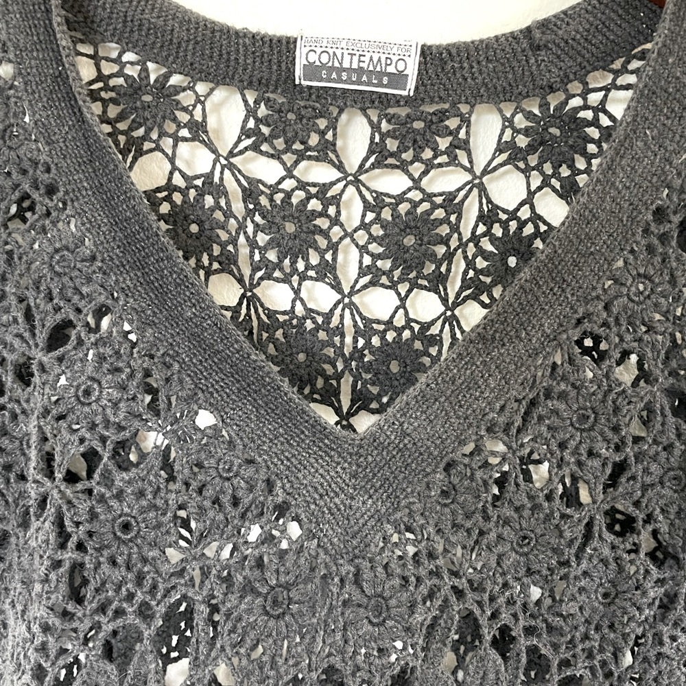 Hand Knit long sleeve top - Picture 2 of 4